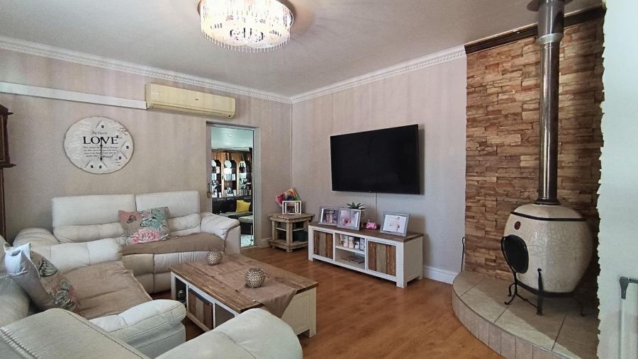 3 Bedroom Property for Sale in Tygerdal Western Cape